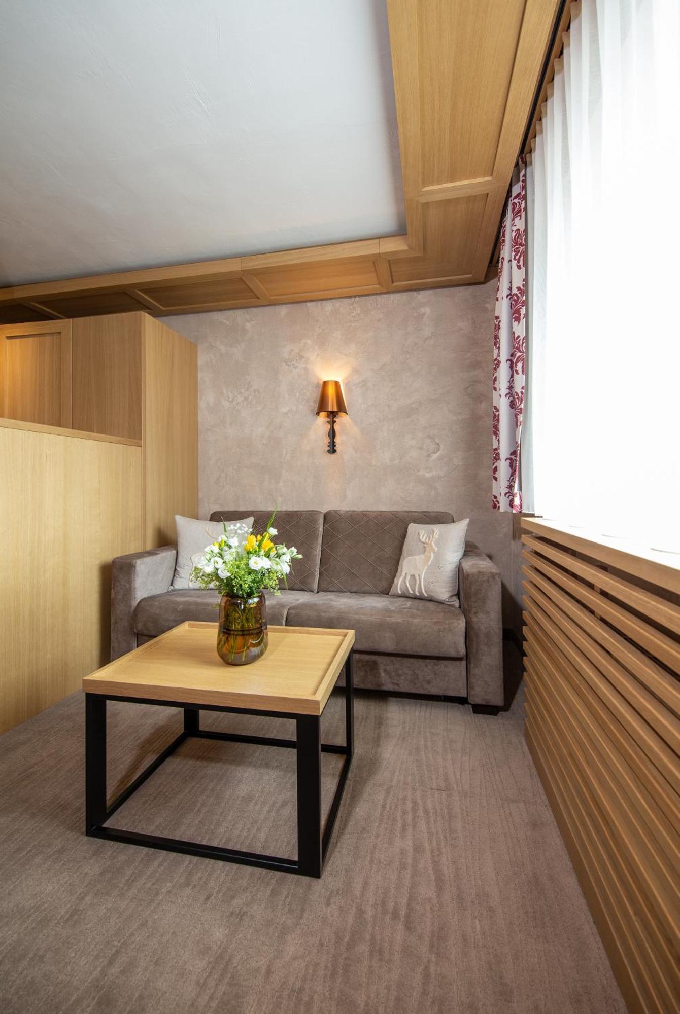 Hotel Alpina Deluxe Обергургл Екстериор снимка